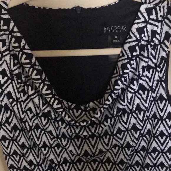 Patterned Romper - Picture 2 of 3